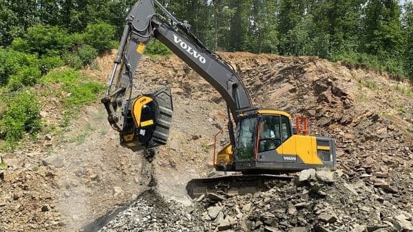 MBクラッシャー BF90.3 バケットクラッシャー アタッチメント Volvo