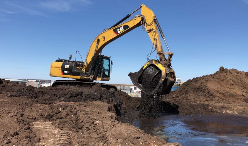 MB-S18 Caterpillar 320D