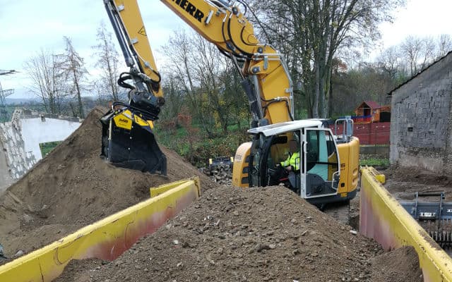 MB HDS323 RQ20 Germany Liebherr 926 soil stones (HDS323 stone・soil)