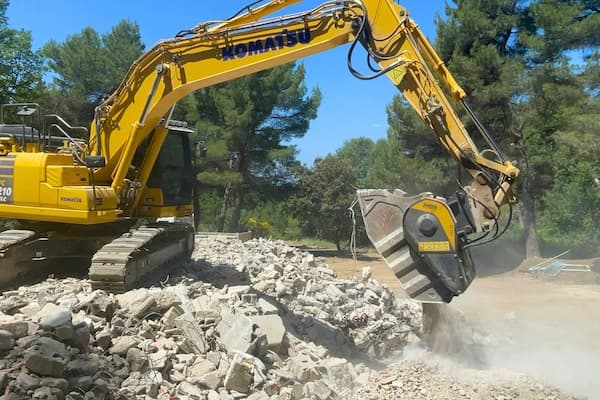 BF70.2 Komatsu PC210