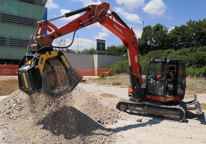 MB-S10 スクリーンバケット Kubota KX80