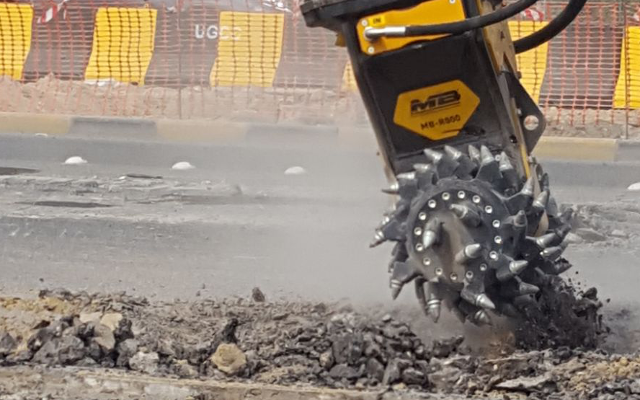 MB クラッシャー MB-R800 ツインヘッダー アタッチメント