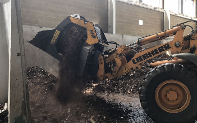 MB LS170 Liebherr Italia scarti ferrosi