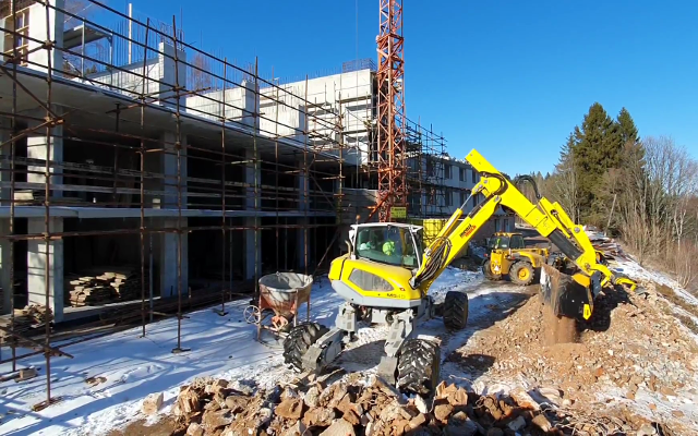 MB HDS214 Menzi Muck M545 Czech Republic recycling building material