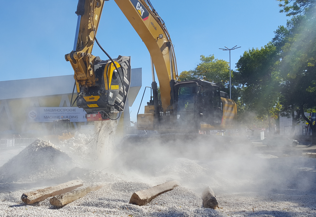 MB BF90.3 Caterpillar 336F